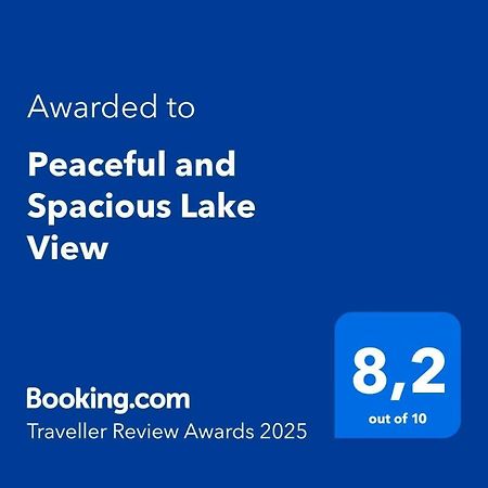 Peaceful And Spacious Lake View เวสต์ เคโลว์นา ภายนอก รูปภาพ